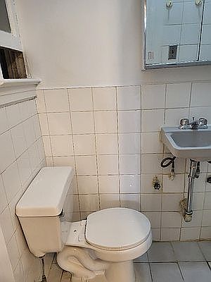 4th image of 1869 2nd Ave APT 3FS