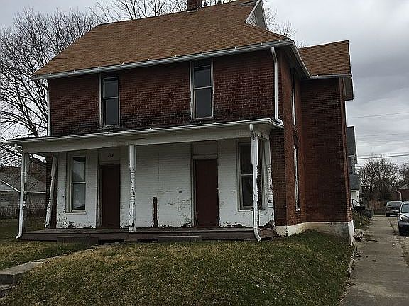 2nd image of 822 W Howard St #432-436