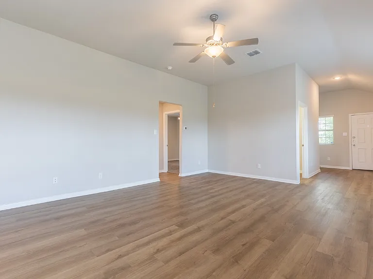 6418 Willow Point Blvd — Photo 6