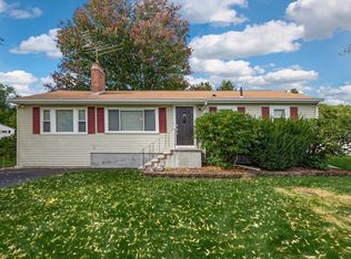 10 Wychwood Dr, Littleton, MA 01460