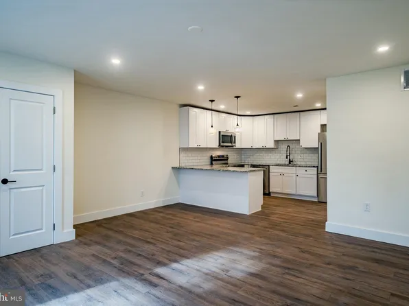 21 Gay St APT 304, Phoenixville, PA 19460