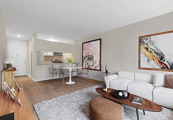 3rd image of 215 W 95th St APT 2L