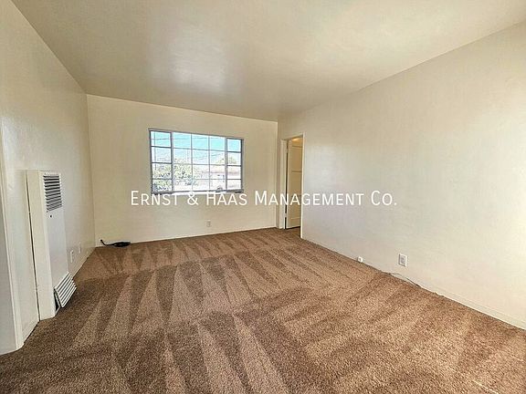 3rd image of 1027 E 7th St APT 10