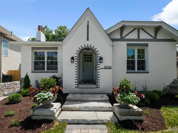1024 N Taylor Ave, Saint Louis, MO 63122