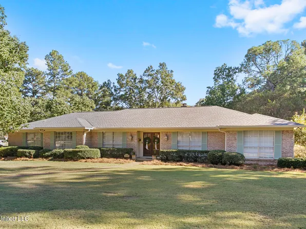 2315 E Manor Dr, Jackson, MS 39211