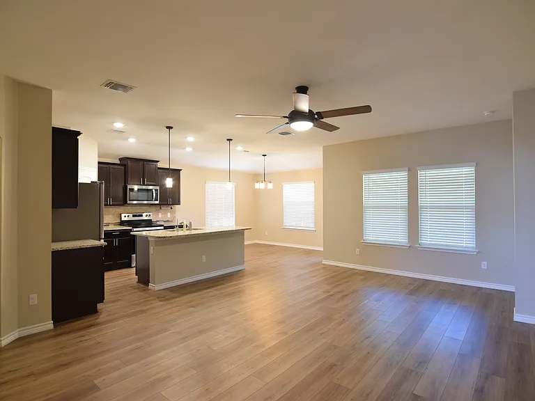 5914 Galveston Rd — Photo 7