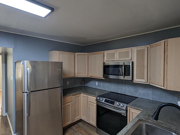 3rd image of 203 Williams St