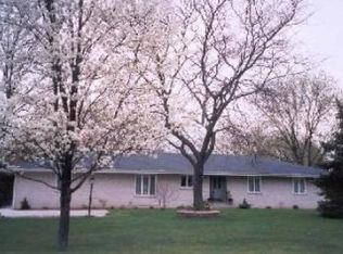 731 Meridian Rd, Valparaiso, IN 46385