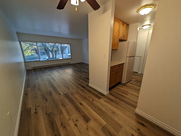 Tiki Apartments — Photo 9