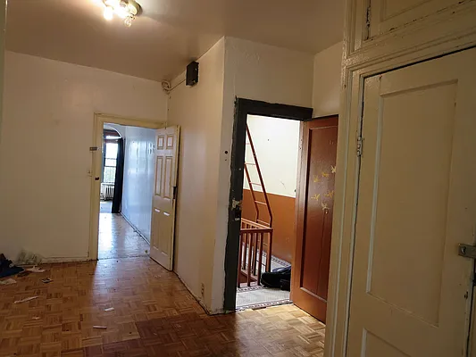 Rented by Eliaman Group, LLC | media 12