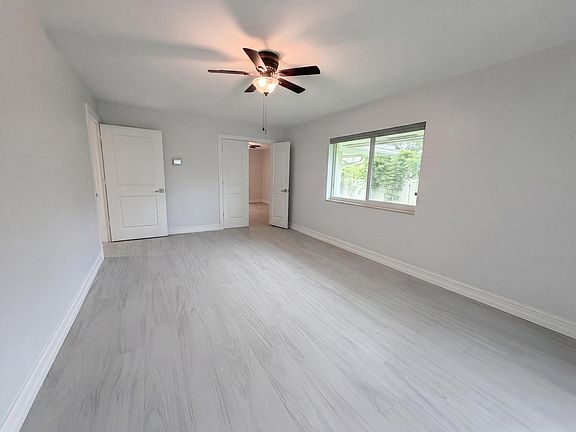 4th image of 296 Wychmere Terrace