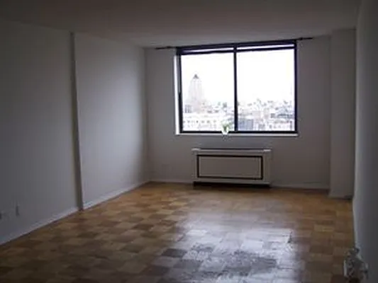 Rented by Douglas Elliman | media 27