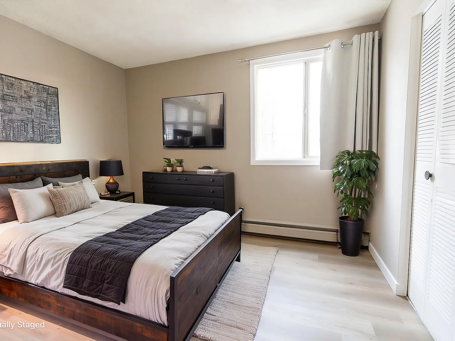 Beltline Apartments off 17th — Photo 4