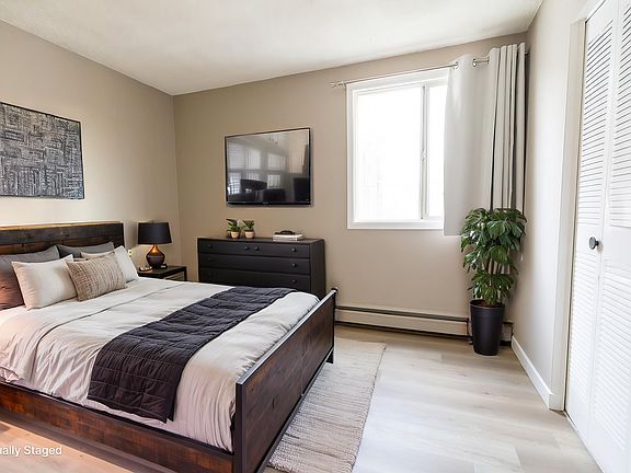 4th image of 1135 15th Ave SW #1012864