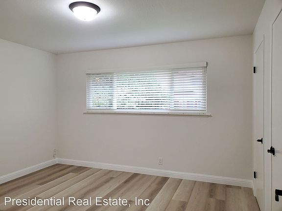 4th image of 1860 Whitwood Ln APT 2