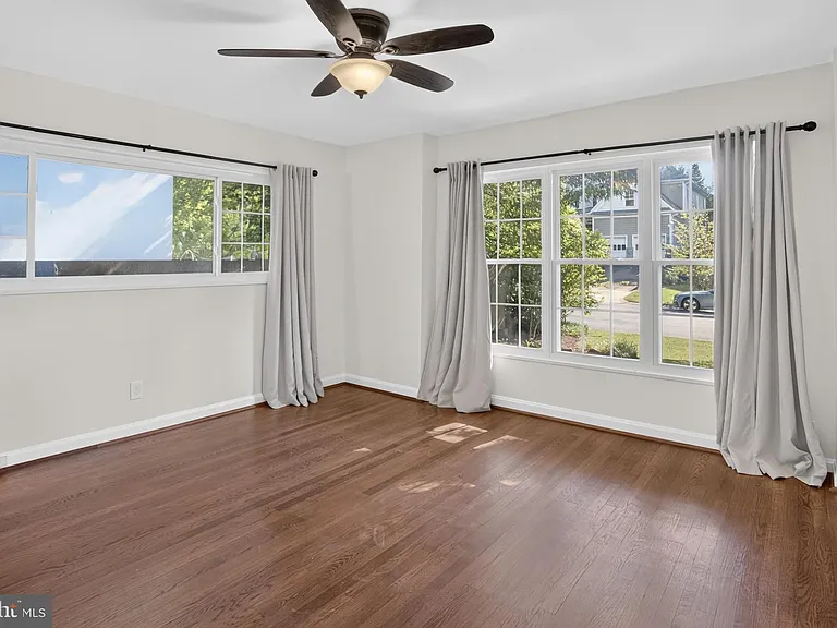 7803 Marbury Rd — Photo 13