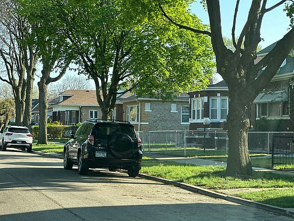 4th image of 9333 S Rhodes Ave