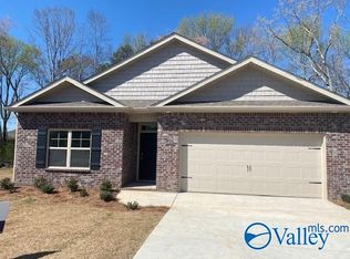14063 New Castle Dr, Athens, AL 35613