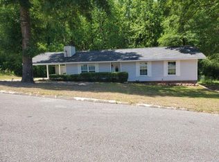 42 Woodland Ct, Daleville, AL 36322