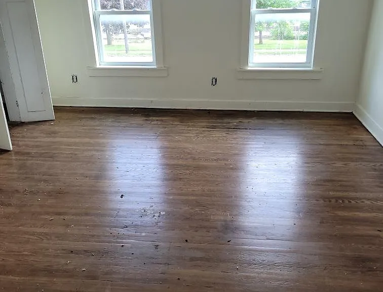 237 E Main St — Photo 5