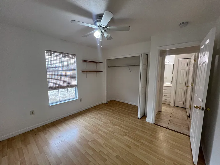 4412 Sherwood Forest Dr — Photo 11