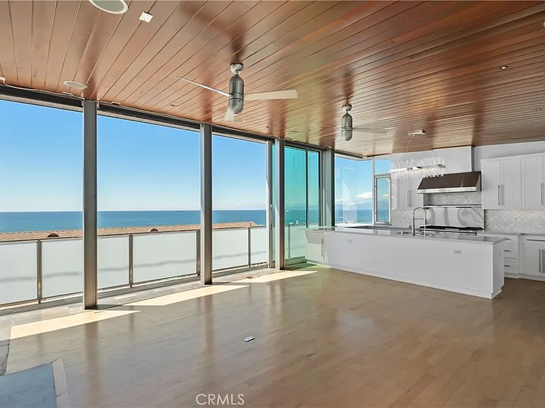 3316 Crest Dr — Photo 4