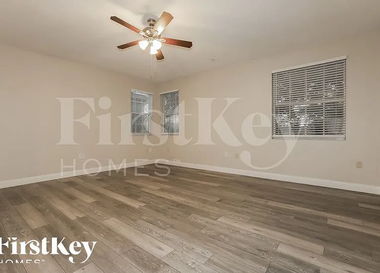 8109 Orange Spring Dr — Photo 6