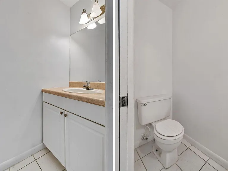 3502 Gardens East Dr #B — Photo 25