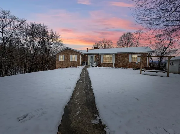 503 Blake St, Oak Hill, WV 25901