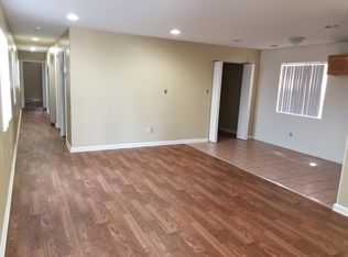 9402 S Main St, Los Angeles, CA 90003