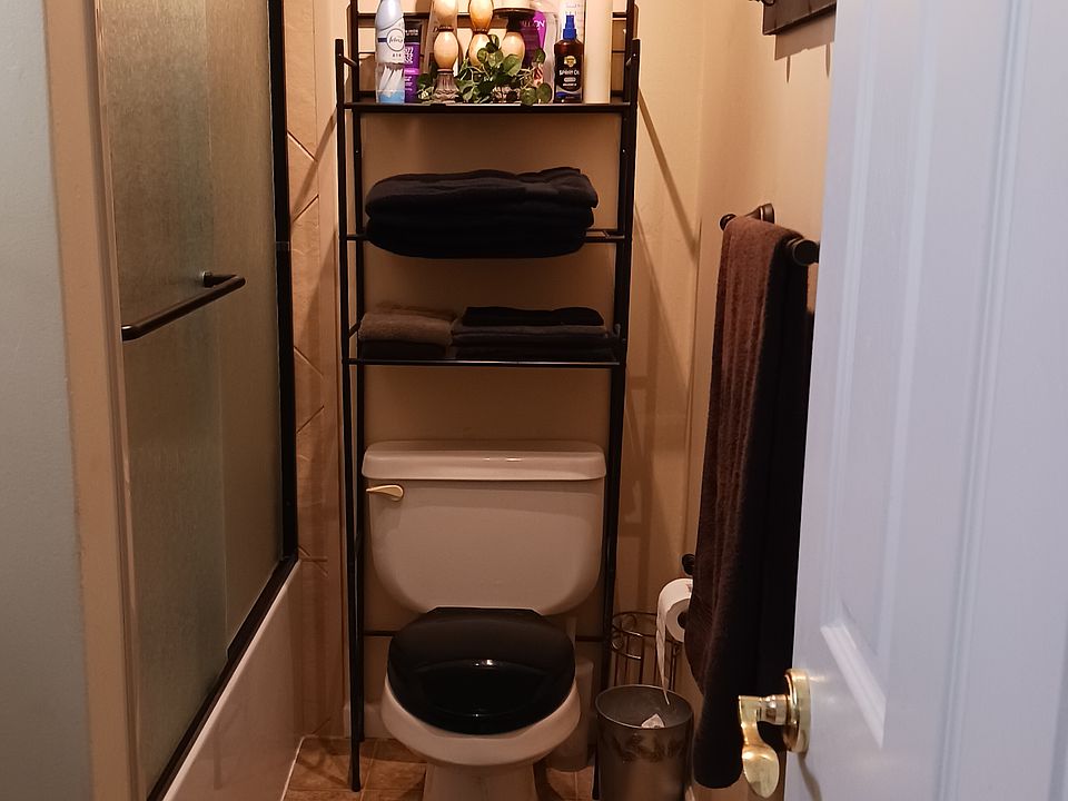 1st image of 3217 Yelm Hwy SE APT 4
