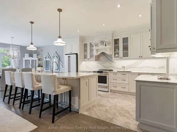 1606 Nash Rd, Clarington, ON L1E 2K9
