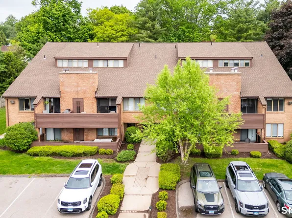 25 Stanley St, West Hartford, CT