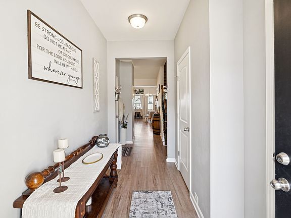 3rd image of 2605 Sherman Way