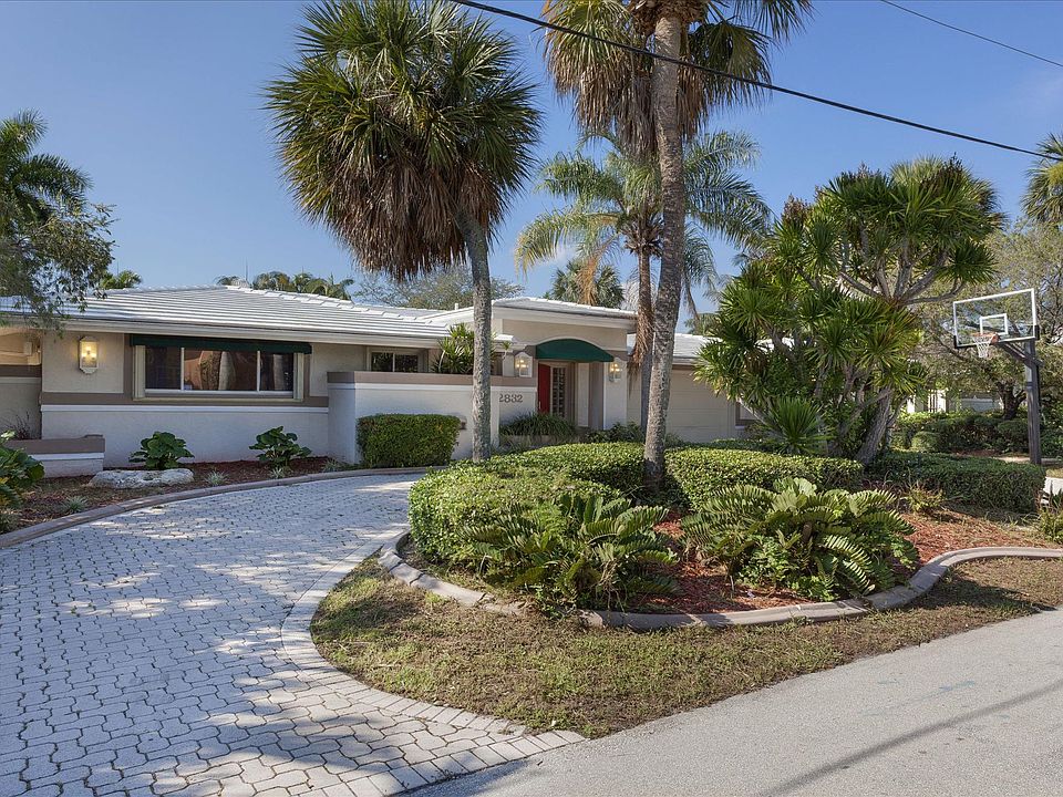 1st image of 2832 NE 25th Ct