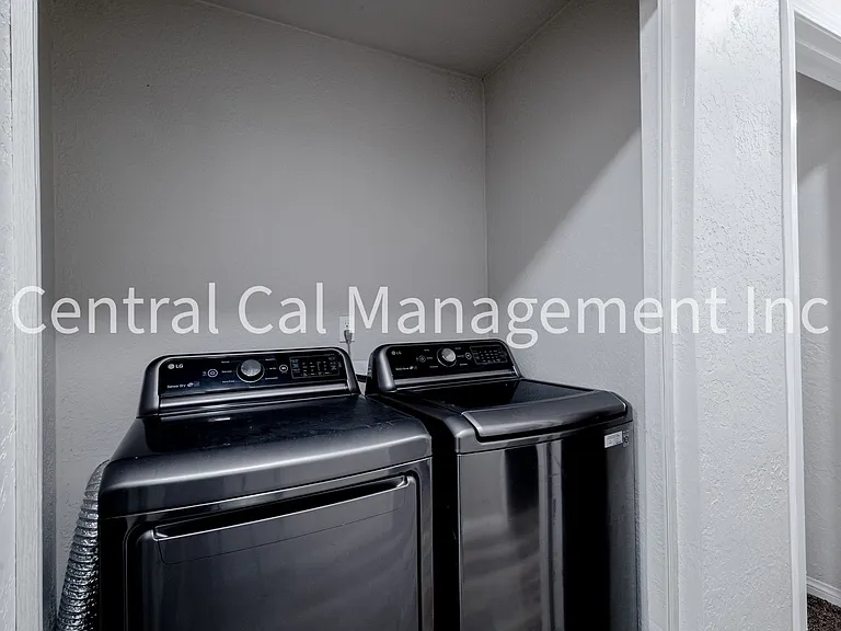 3605 Truman Ave — Photo 17