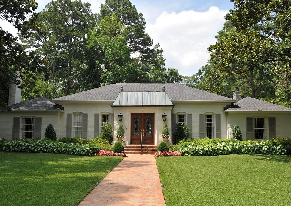 1st image of 614 Oak Hill Dr