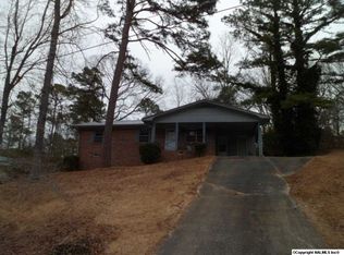 6325 Winwood Dr, Anniston, AL 36206