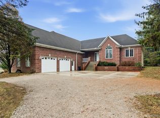 7669 Rynn Rd, Avoca, MI 48006