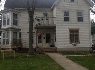 305 N Main St, Oregon, WI 53575