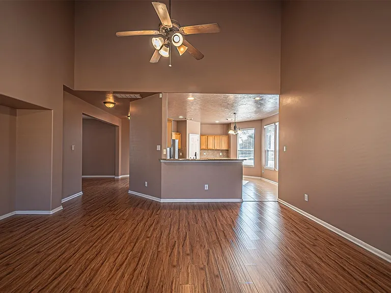 7431 Riven Oaks Ct — Photo 20