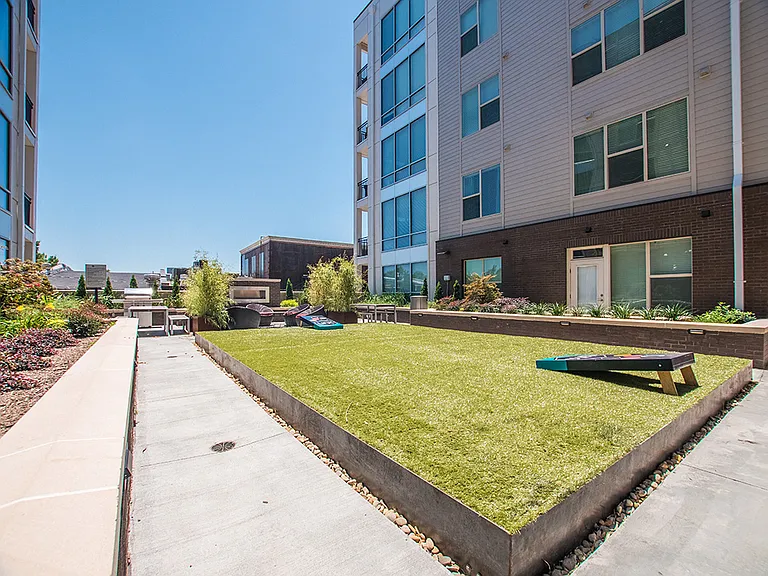 Link Apartments West End — Photo 15