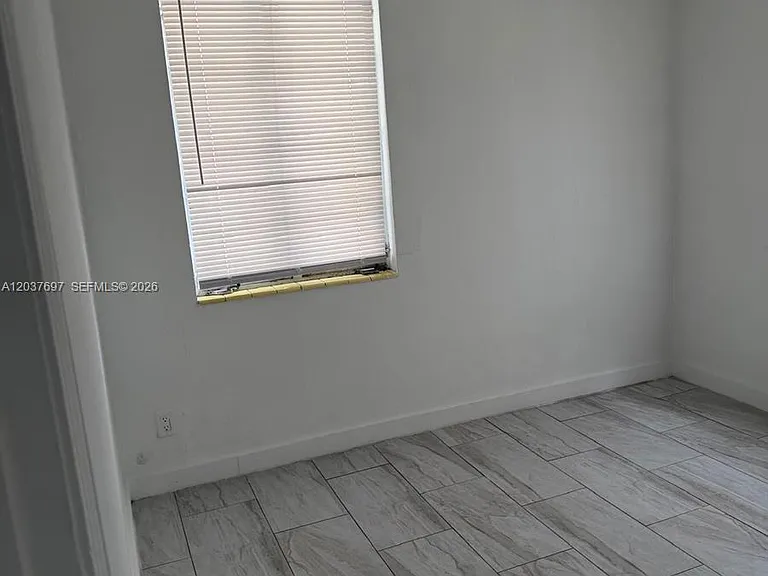 1324 N 58th Ave #1 — Photo 7