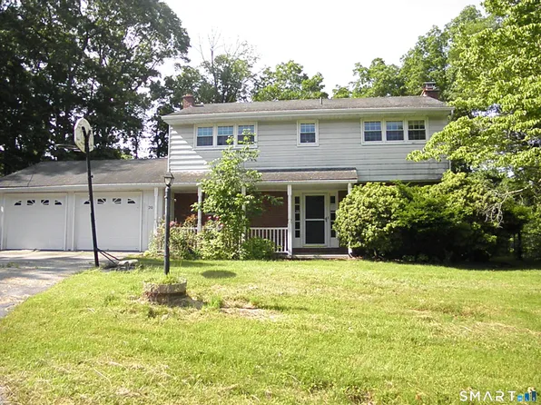 20 Maple Terrace, Ledyard, CT 06339