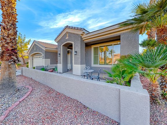 4th image of 471 Eagle Vista Dr