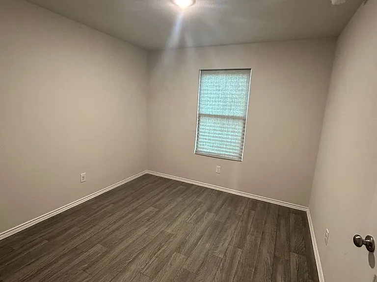 602 Clear Creek Ct — Photo 19