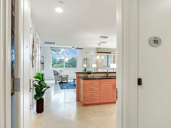 5th image of 331 Cleveland St APT 213