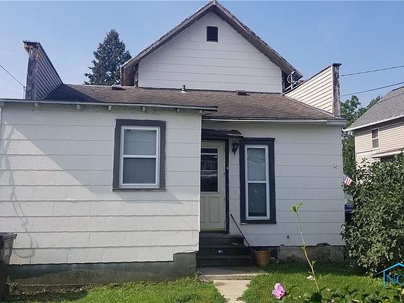 3rd image of 42 Grace St