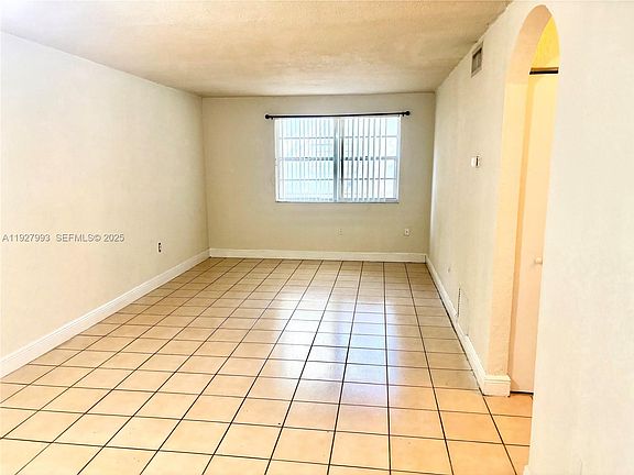 4th image of 17255 SW 95th Ave APT 150