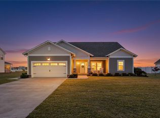109 Gander Dr, Moyock, NC 27958